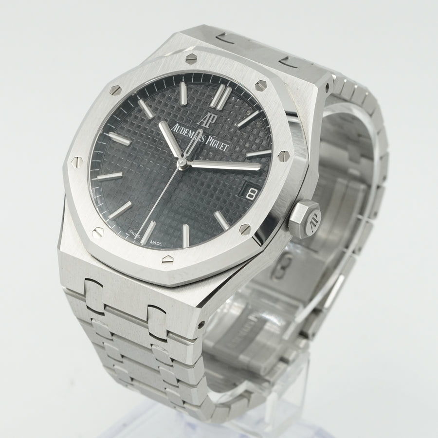 SOLD - 10/19/24 -Audemars Piguet Royal Oak 41mm Black Dial 15400ST.OO.1220ST.01 B&P