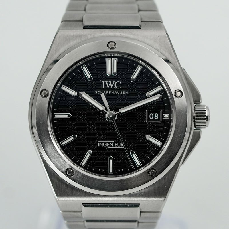 IWC Ingenieur IW328901 40mm Black Dial B&P 2023 Automatic