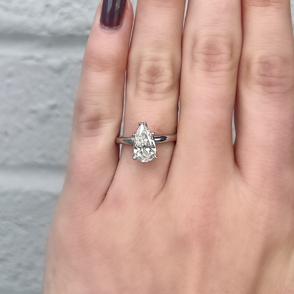18K White Gold 1.60ct Pear Shape Diamond Complete Engagement Ring - 020614