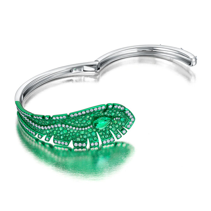 Graziela 18K Gold Green Rhodium Emerald Folha Bangle Bracelet