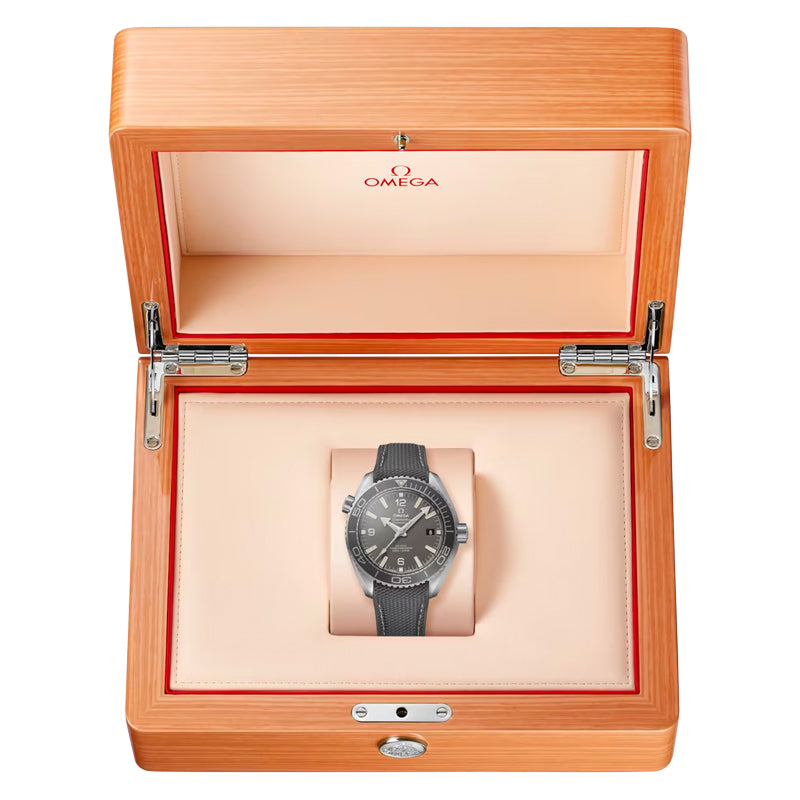 Omega Seamaster Planet Ocean 600M Co-Axial Master Chronometer 43.5mm - 215.32.44.21.01.002