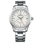 The Grand Seiko GMT watch celebrates ever-changing seasons.In Japan, each of the four seasons of the year is experienced in six phases and all have their own distinct characters. The subtle changes from one to the next bring the nature of time ever closer to our senses. The GMT watch celebrates one of the year's 24 seasonal phases or sekki.Tji. The winter solstice has arrived. The days are short and the air is crisp and clear. Even the snow muffles the sound of the wind. The dial has the texture