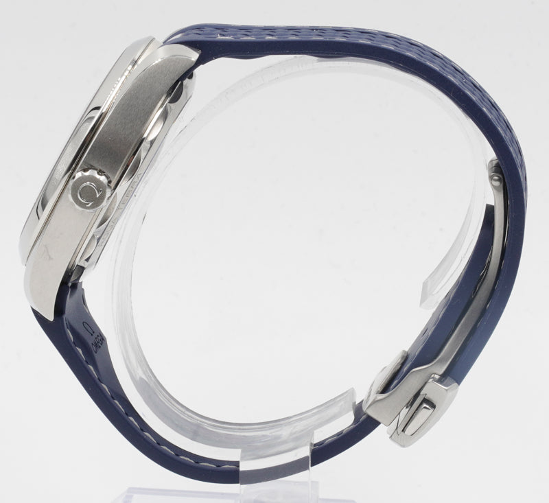 SOLD - 7/23/22 - Omega Seamaster Aqua Terra Blue 220.12.41.21.03.001 B&P '22 Rubber Strap 41mm