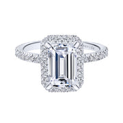 18K White Gold Diamond Engagement Ring