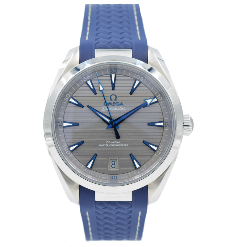 This Omega Seamaster Aqua Terra is in very good condition. The previous owner did not provide the original box or papers. This model is in a 41mm stainless steel case on a rubber strap. The bezel has some markings and scratches near the 12 and 3 oclock spots. This watch has a silver dial with blue hands/indices.