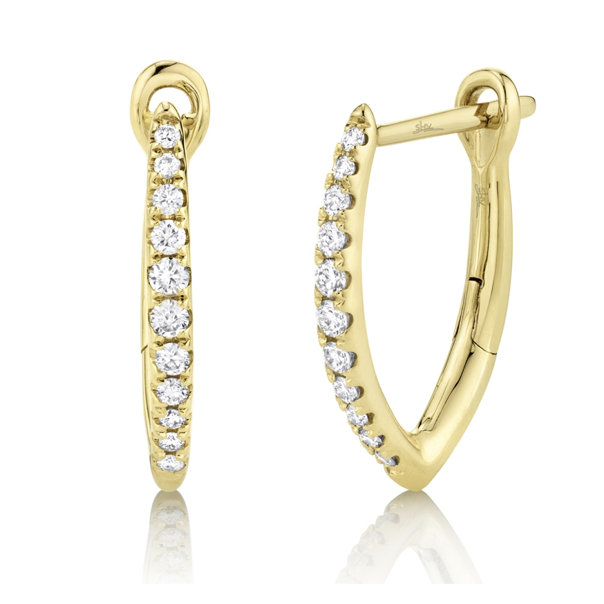 The perfect pair of smaller hoop earrings for everyday wear! Also available in rose and white gold. 