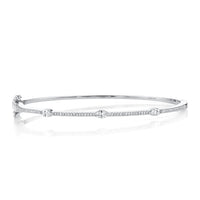 Q2882201 | Q2892201 | Snowdrop | Bangle | Caliber 101