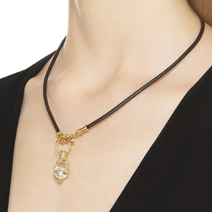 Temple St. Clair 18K Vine Amulet - P51816-E11VINE